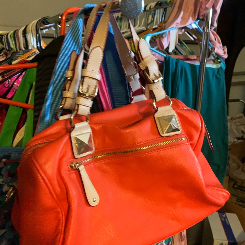 Street Level Nice summer pocketbook.